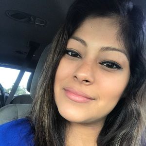 Meet your Posher, Crystal